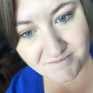 Meet your Posher, Rebecca